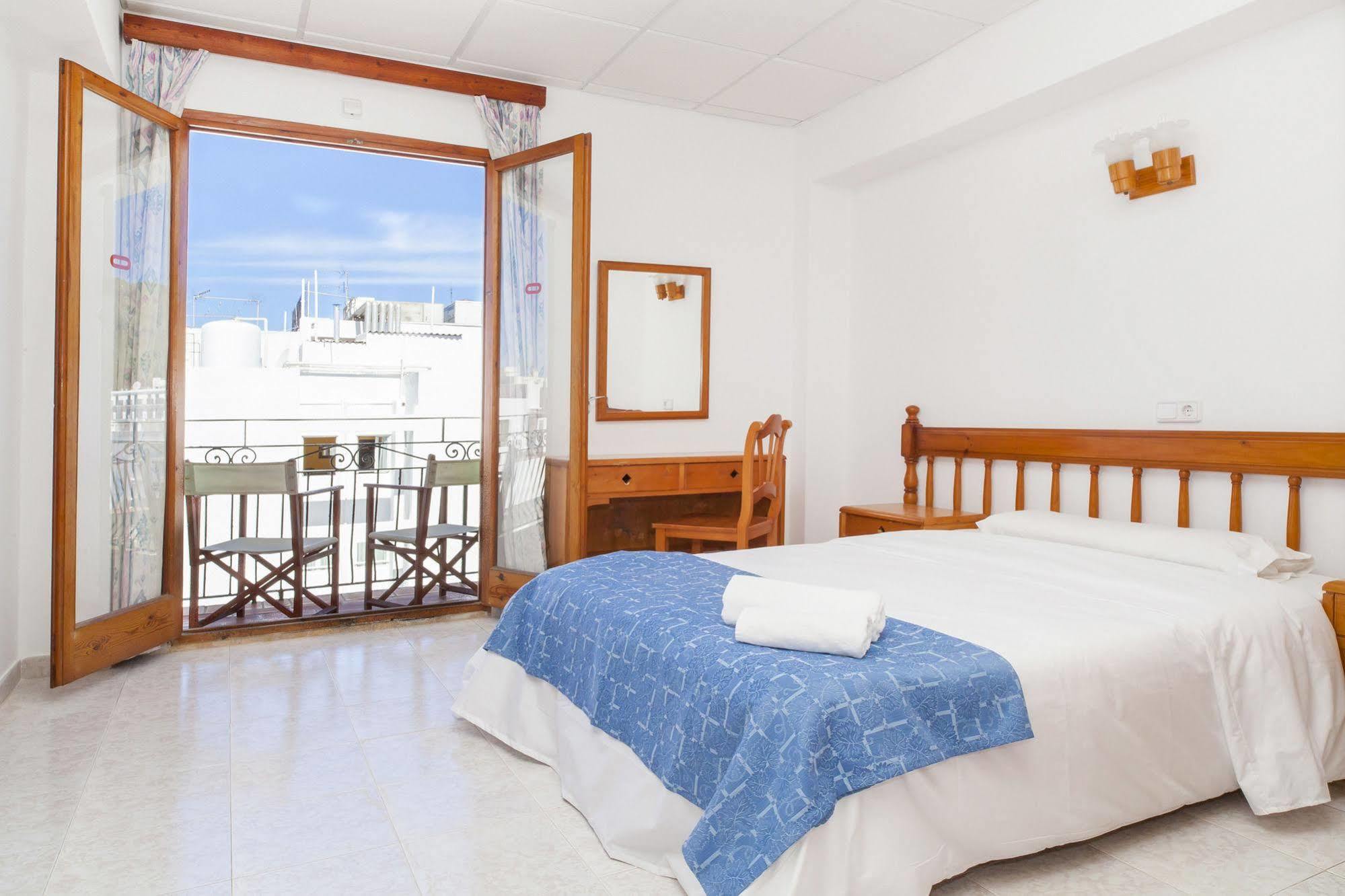 Can Beia Hostal Boutique (Adults Only) Sant Antoni de Portmany Exterior foto