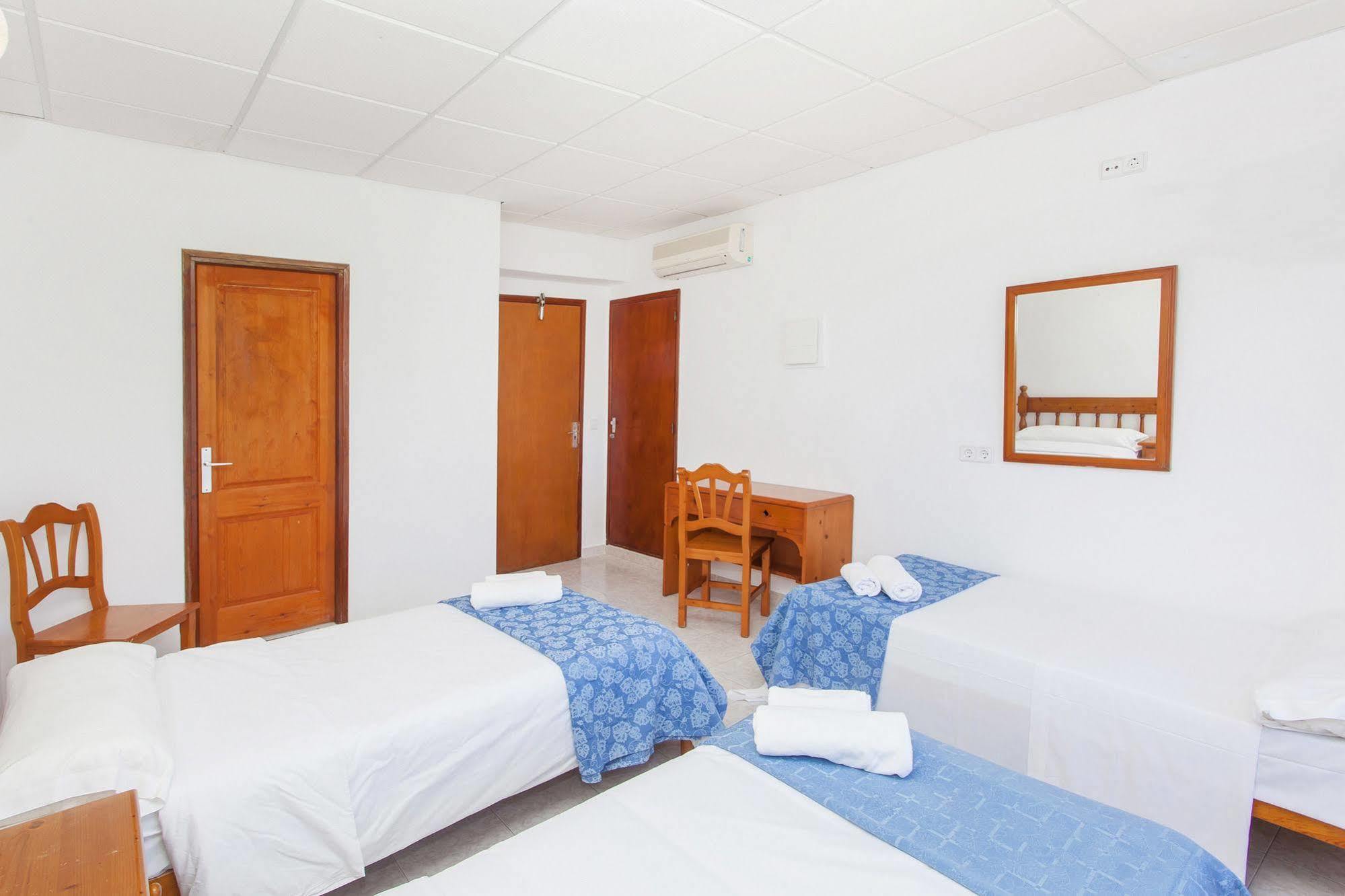 Can Beia Hostal Boutique (Adults Only) Sant Antoni de Portmany Exterior foto